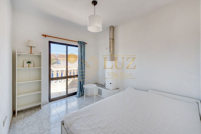 Image No.19-Villa for sale