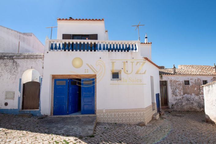 Image No.2-Villa for sale