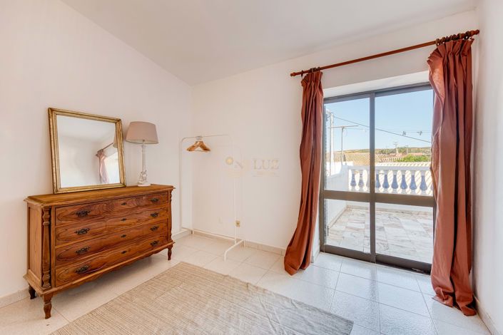 Image No.22-Villa for sale