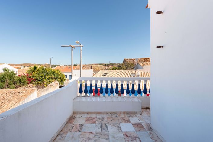 Image No.23-Villa for sale