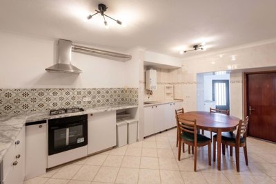 4958-692396-a6b56ac677102989ead21edcaf149190a