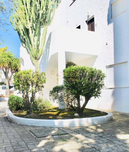 Image No.2-2 Bed Townhouse for sale