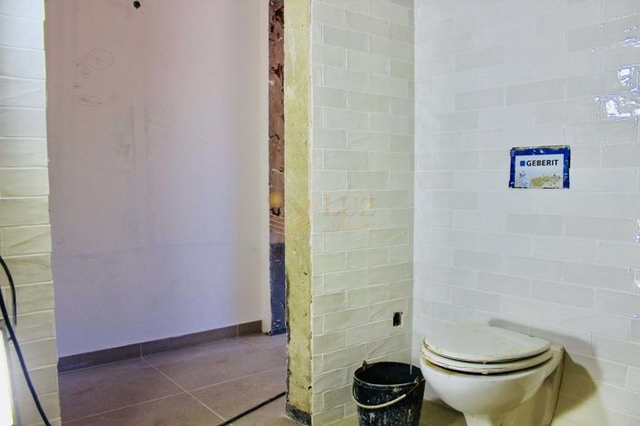 Image No.22-2 Bed Townhouse for sale