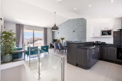 4958-604468-a6b56ac677102989ead21edcaf149190a