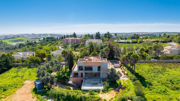 Image No.3-4 Bed Villa for sale