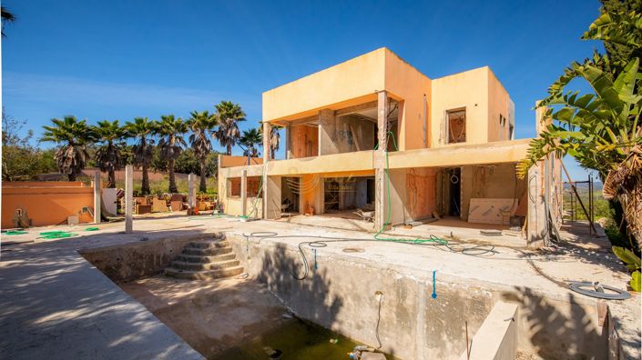 Image No.6-4 Bed Villa for sale