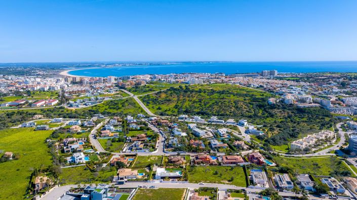 Image No.11-Villa for sale