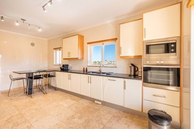 4958-642894-a6b56ac677102989ead21edcaf149190a