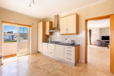 4958-642894-a6b56ac677102989ead21edcaf149190a