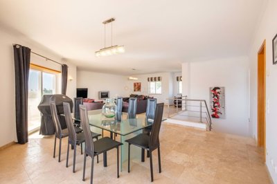 4958-642894-a6b56ac677102989ead21edcaf149190a