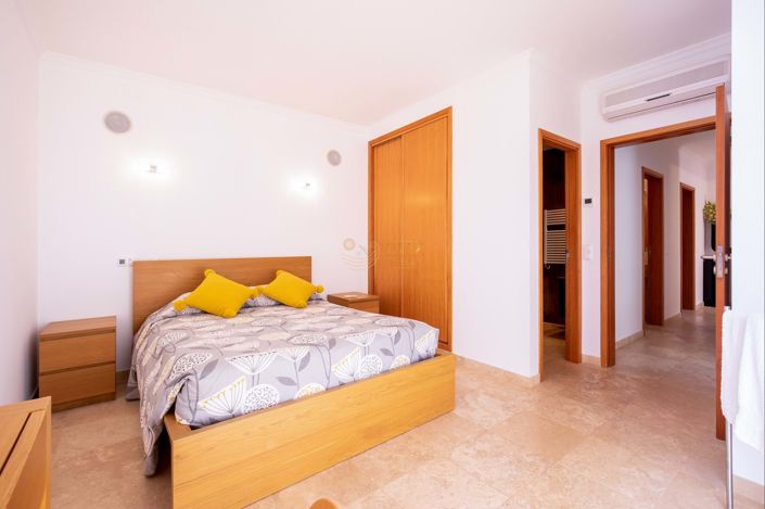 Image No.21-5 Bed Villa for sale