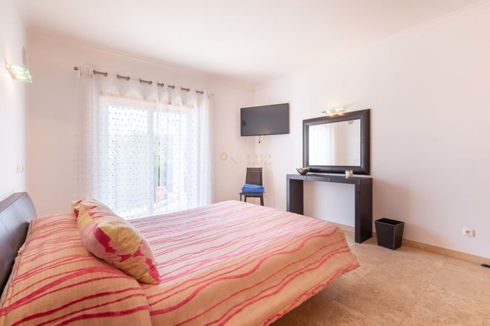 Image No.29-5 Bed Villa for sale