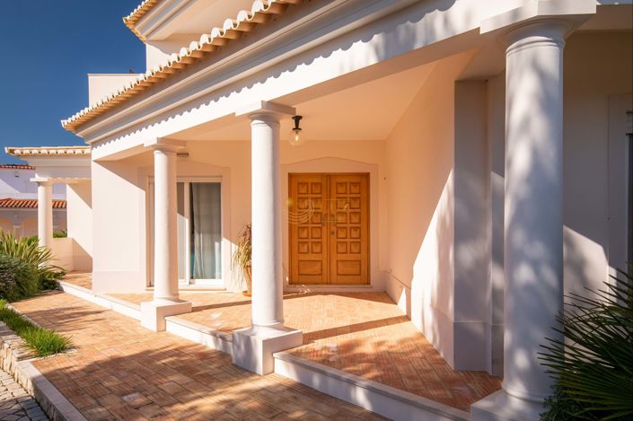 Image No.45-5 Bed Villa for sale