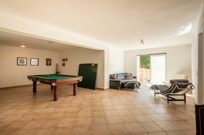 Image No.47-5 Bed Villa for sale