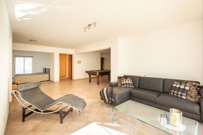 Image No.50-5 Bed Villa for sale