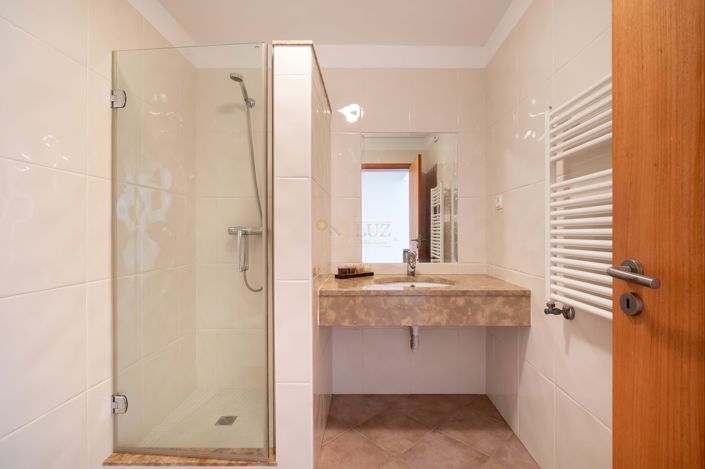 Image No.51-5 Bed Villa for sale