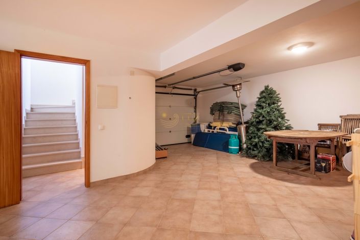 Image No.53-5 Bed Villa for sale