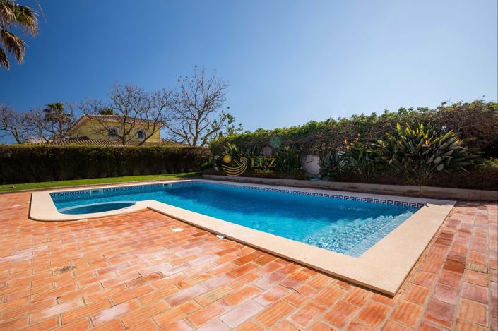 Image No.8-5 Bed Villa for sale