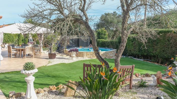 Image No.12-4 Bed Farmhouse for sale