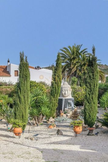 Image No.19-4 Bed Farmhouse for sale