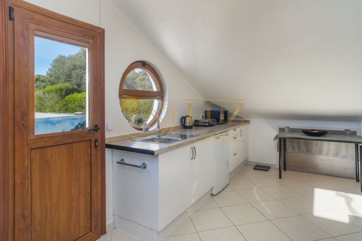 Image No.45-4 Bed Farmhouse for sale