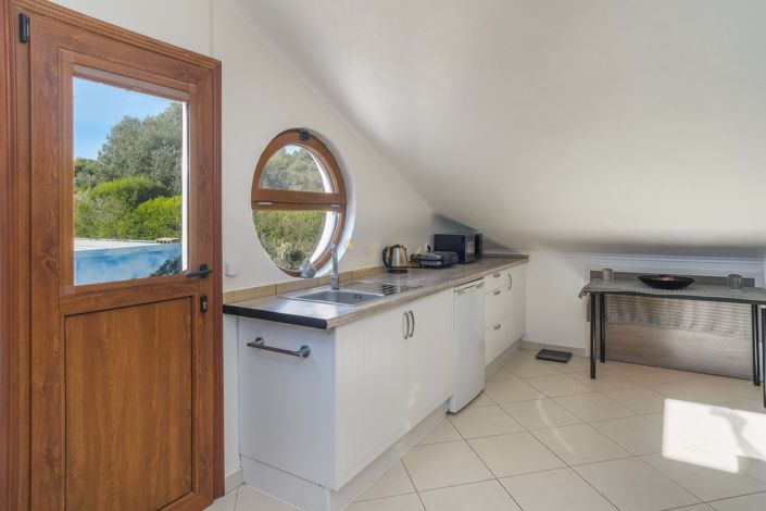 Image No.46-4 Bed Farmhouse for sale