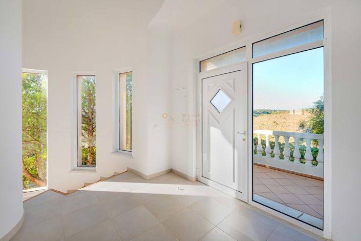 Image No.14-4 Bed Villa for sale