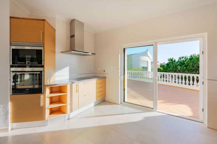 Image No.18-4 Bed Villa for sale