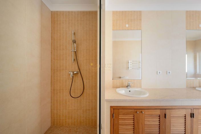 Image No.25-4 Bed Villa for sale