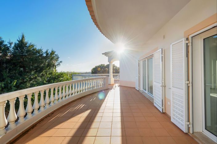 Image No.28-4 Bed Villa for sale