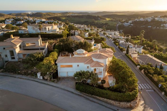 Image No.8-4 Bed Villa for sale