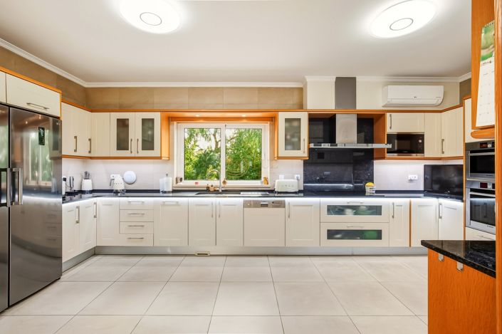 Image No.11-5 Bed Villa for sale