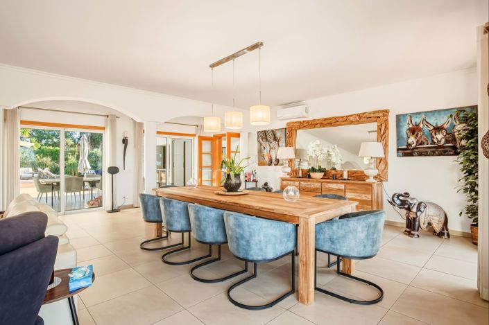 Image No.16-5 Bed Villa for sale