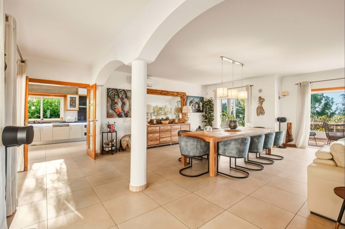 Image No.18-5 Bed Villa for sale