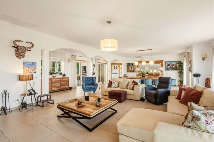 Image No.20-5 Bed Villa for sale