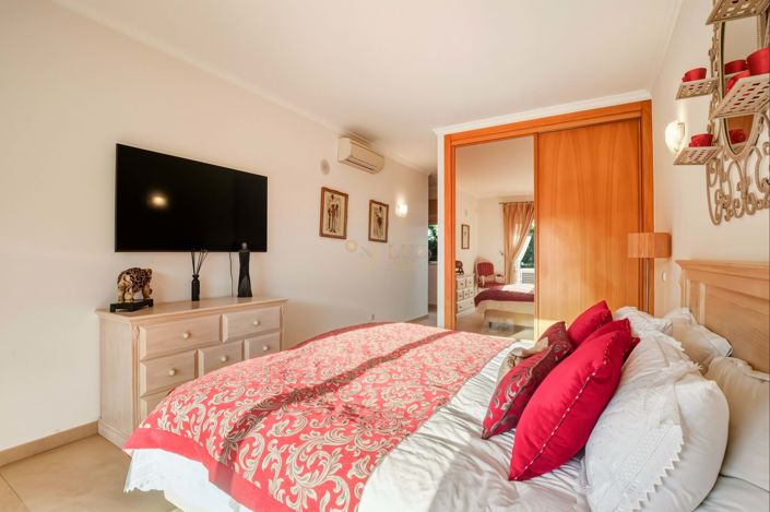 Image No.24-5 Bed Villa for sale