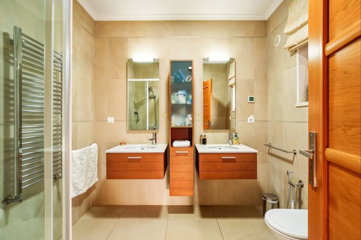 Image No.25-5 Bed Villa for sale