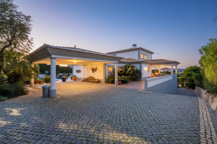 Image No.3-5 Bed Villa for sale