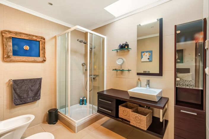 Image No.34-5 Bed Villa for sale