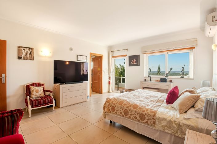 Image No.36-5 Bed Villa for sale