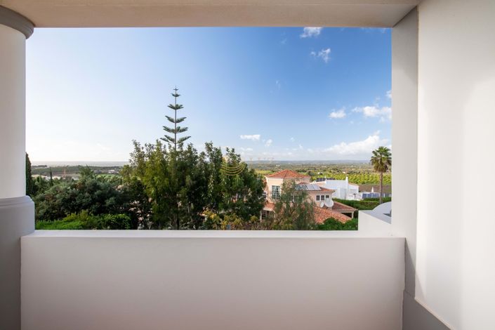 Image No.45-5 Bed Villa for sale