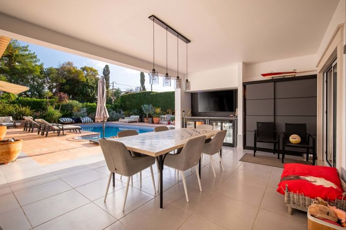 Image No.9-5 Bed Villa for sale