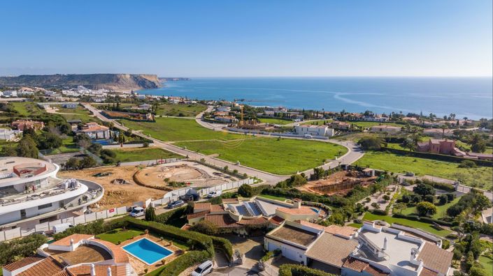 Image No.10-4 Bed Villa for sale