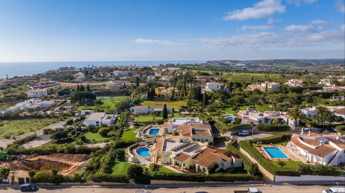 Image No.12-4 Bed Villa for sale