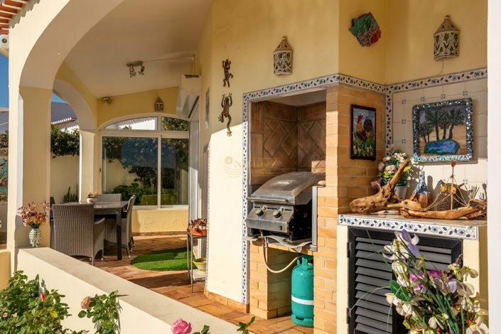 Image No.26-4 Bed Villa for sale