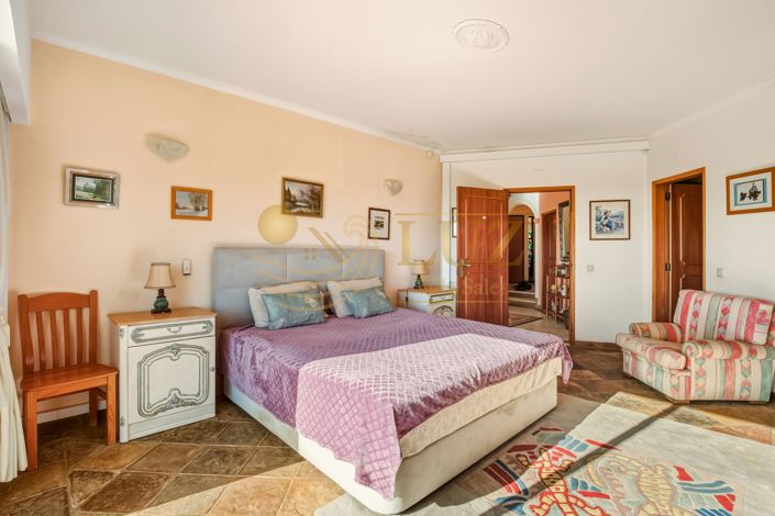 Image No.37-4 Bed Villa for sale