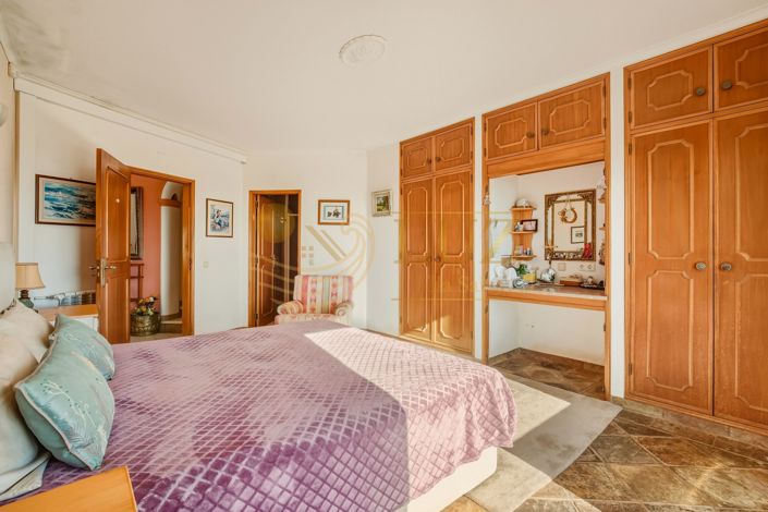 Image No.40-4 Bed Villa for sale