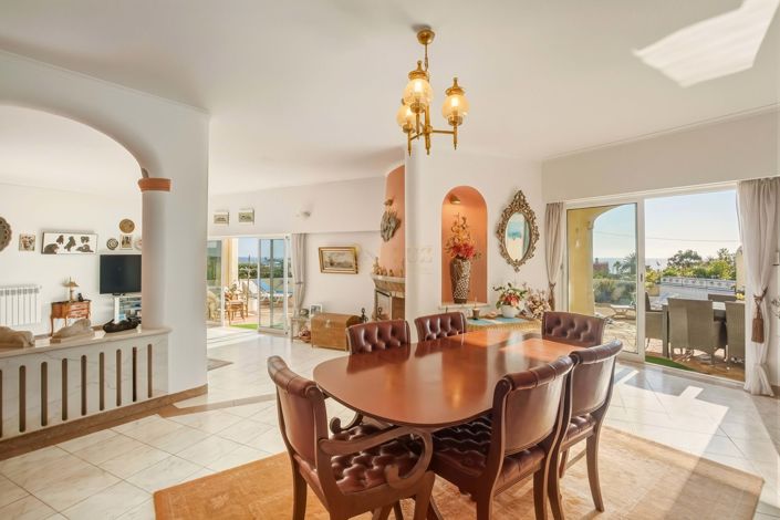 Image No.47-4 Bed Villa for sale