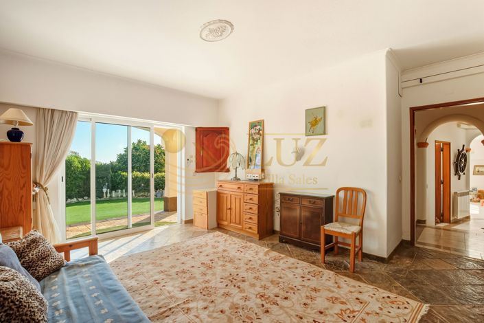 Image No.52-4 Bed Villa for sale