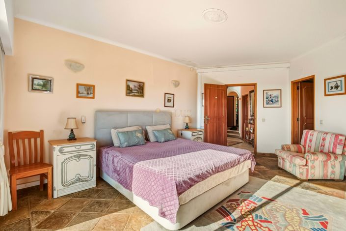 Image No.53-4 Bed Villa for sale